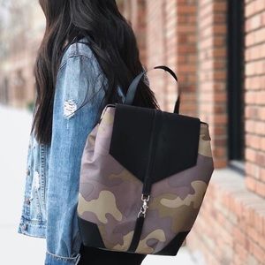 Stella & dot camo backpack